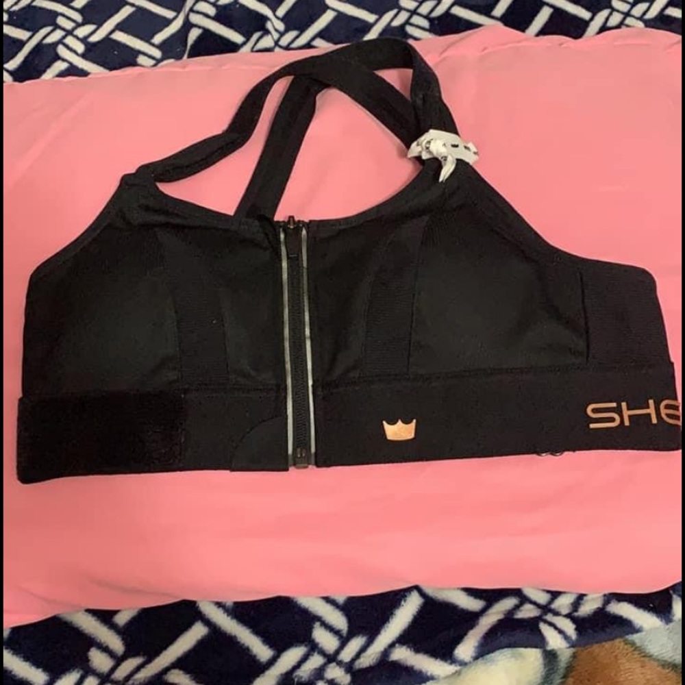 Shefit sports bra size small